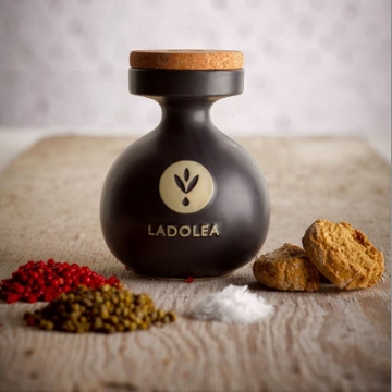 Extra Virgin Olive Oil LADOLEA Extra Virgin Olive Oil LADOLEA
